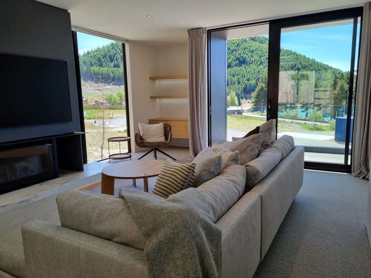 18 Station Bay Rise Lake Tekapo_11