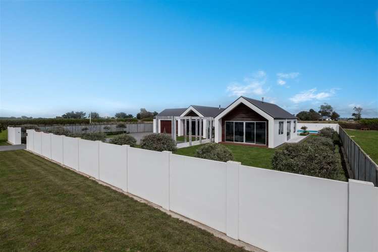 3 Kingsford-Smith Drive Hawera_24