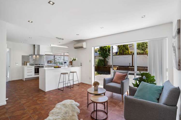 208 Bucklands Beach Road Bucklands Beach_8