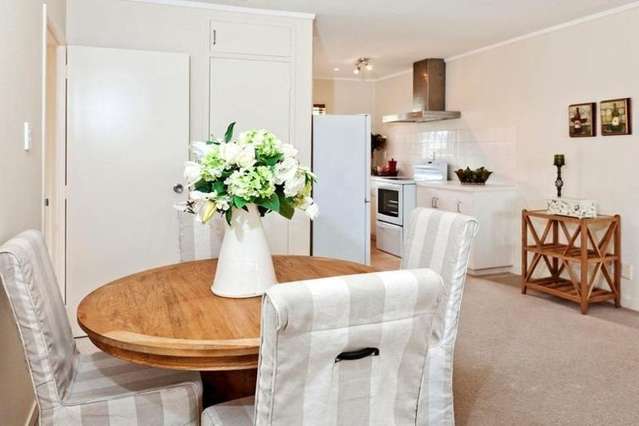 2/11 Thurston Place Bucklands Beach_4