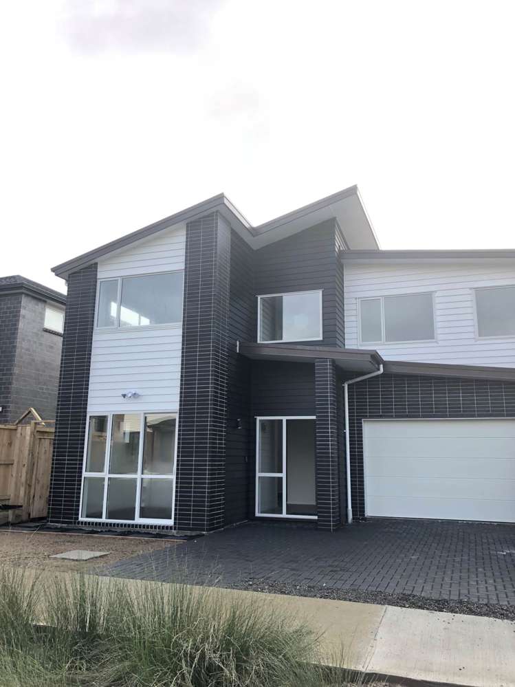 20 Eastfield Avenue Flat Bush_1