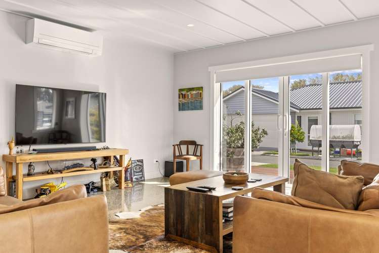 18 Maison Way Rangatira Park_9