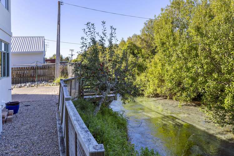 905 State Highway One Waitahanui_26