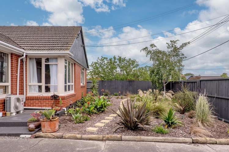 4 Doreen Street Aranui_18