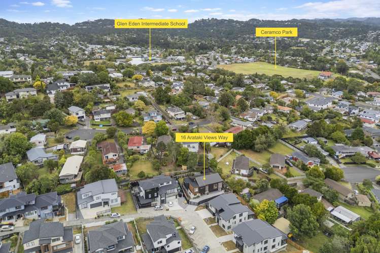 16 Arataki Views Way Glen Eden_29