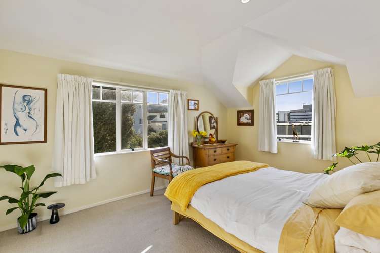 13/10 Colombo Street Newtown_10