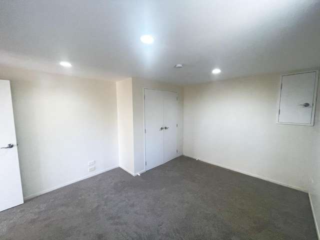 66B Bradbury Road Botany Downs_4