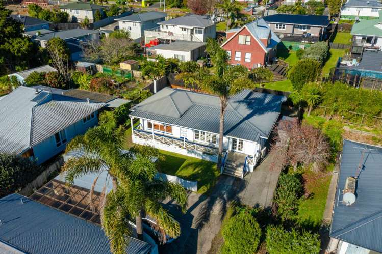 1/12 Sherwood Avenue Te Atatu South_23