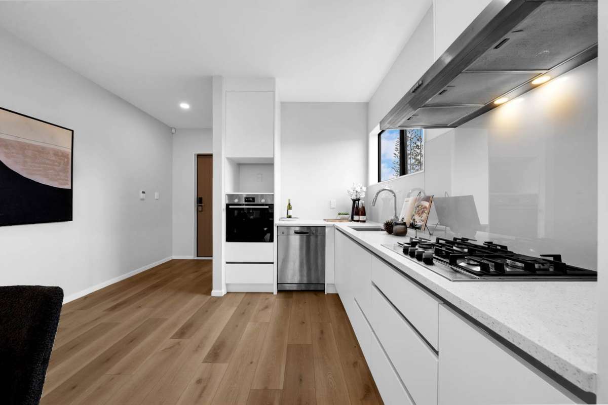 24C Poinsettia Place_2