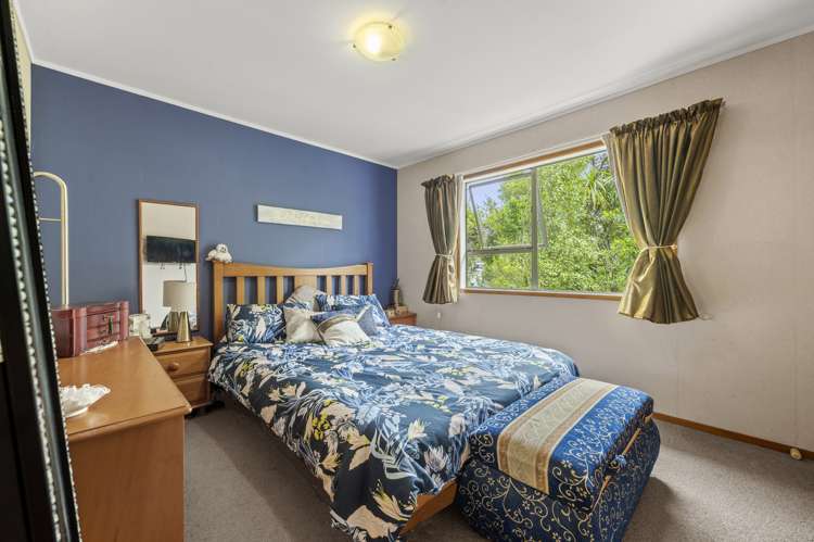 9 Onedin Place Titirangi_13