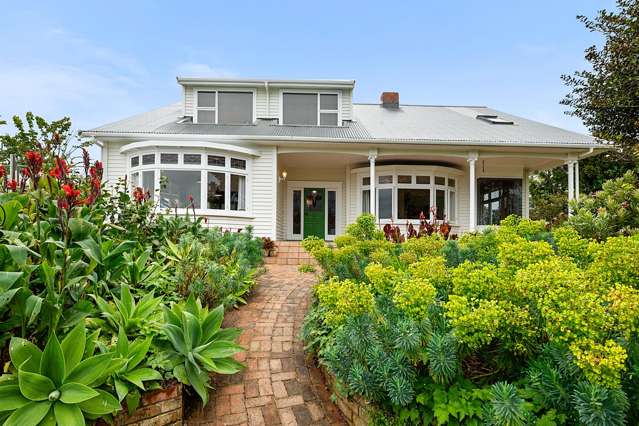 CHARM, VIEWS AND HUGE OPPORTUNITY