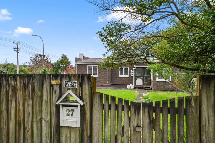 27 Seabrook Avenue New Lynn_6