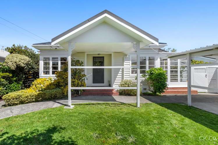 2 Sherwood Street Woburn_19