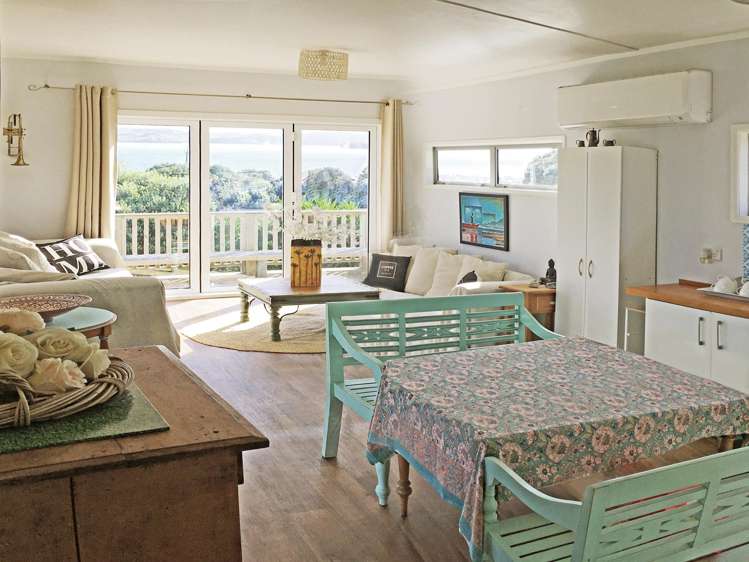 14 Wainamu Road Raglan_5