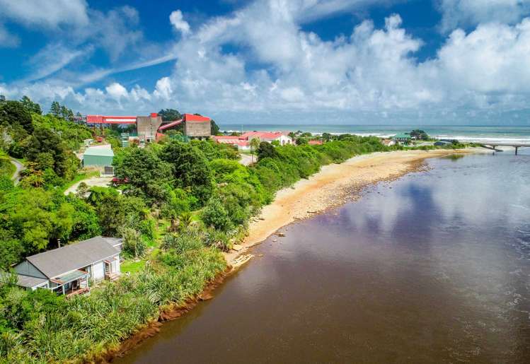 3 Tyler Road Ngakawau_17