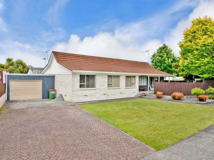 98 Aberdeen Drive Dinsdale_1