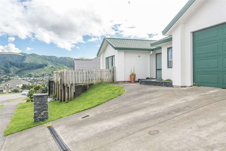 135 Woodman Drive Tawa_17