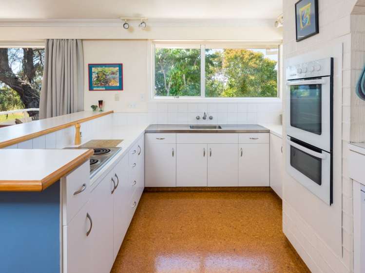 249 New Renwick Road Burleigh_3