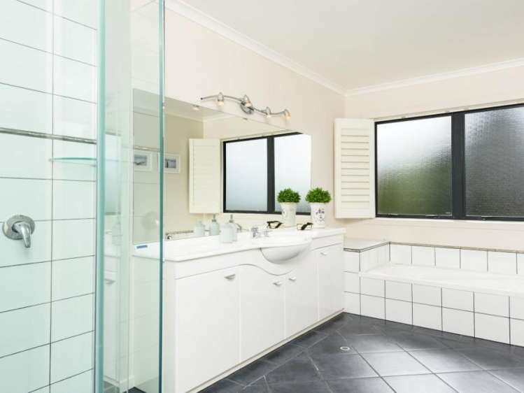 24 Roderick Street Otumoetai_19