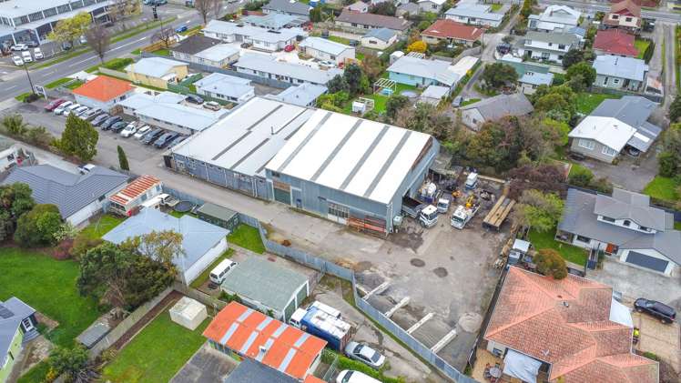410-412 Tremaine Avenue Takaro_1