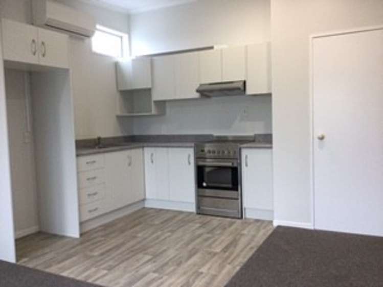 1/177B Eleventh Avenue 1047_1