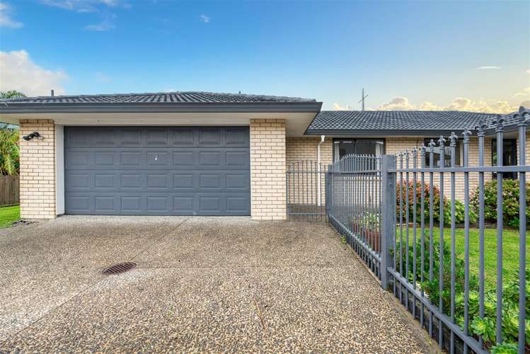 8/72 Swanson Road Henderson_18