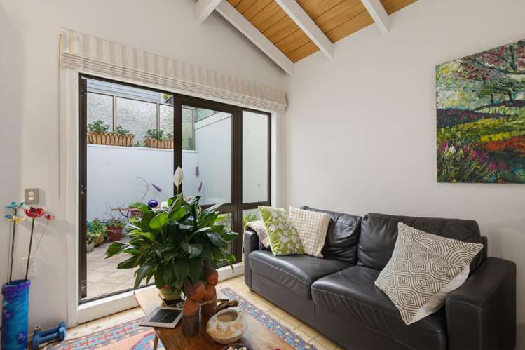 21 Rama Crescent Khandallah_16
