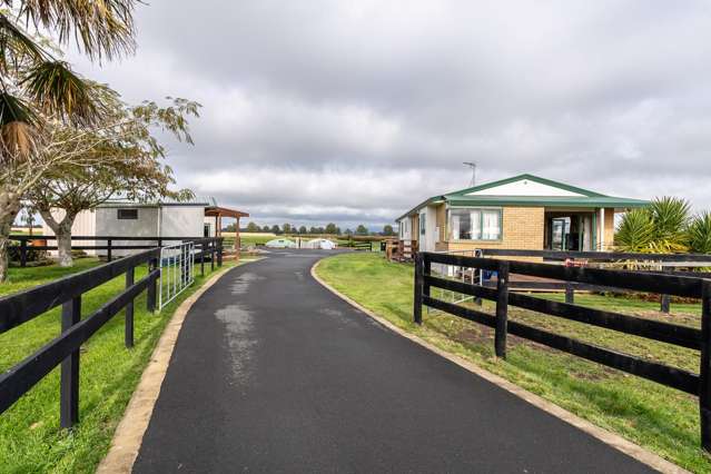 73 Reid Road Ngahinapouri_1