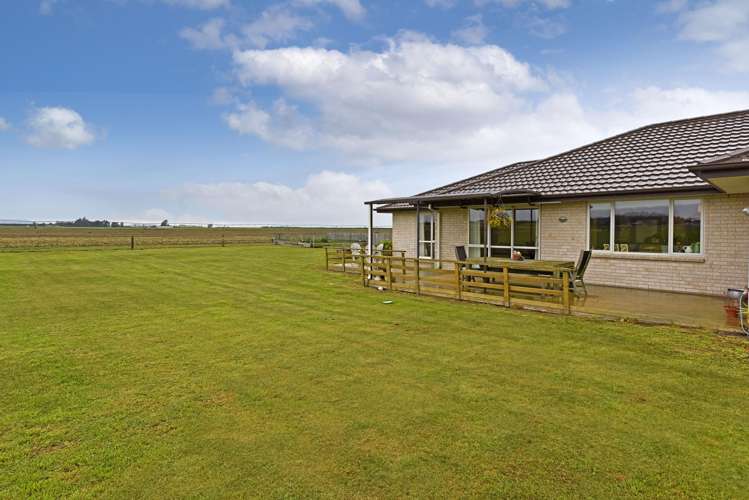 4 Reeds Road Darfield_16