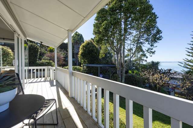 82 Kauri Point Road Laingholm_1