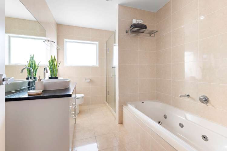 8 Brancott Place Flat Bush_25