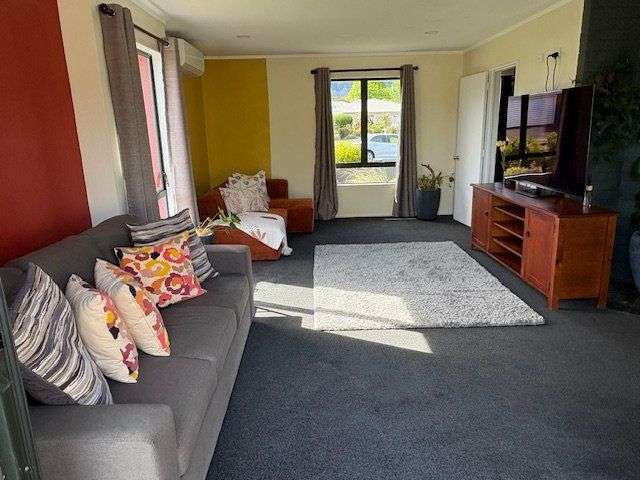 20 Tyree Drive Stoke_2