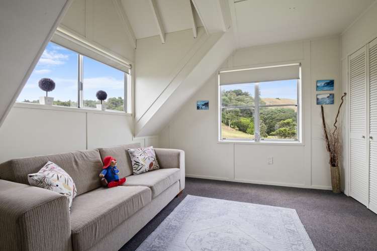 231 J Renall Road Pollok_9