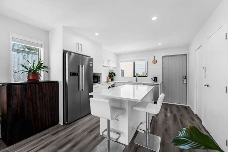 7/5 Woolfield Road_2