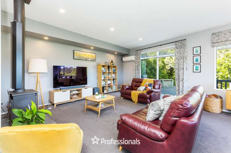 83 Mount Marua Way Mt Marua_10