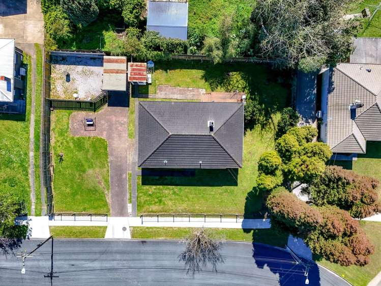 29 Masefield Drive Enderley_14