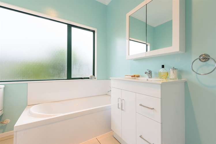 32 Jordan Street Island Bay_17