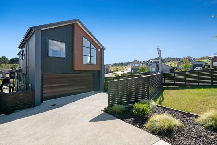 6 Aquamarine Avenue Wainui_11