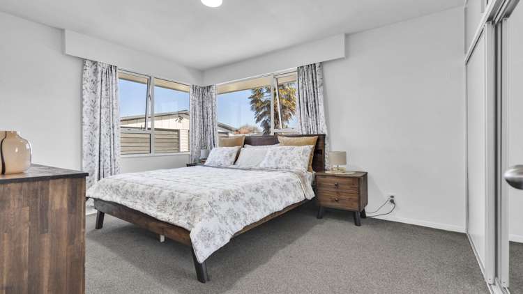 13 Davidson Crescent Hornby_8