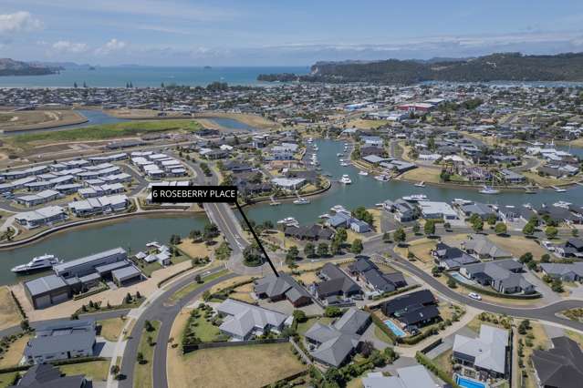 6 Roseberry Place Whitianga_1