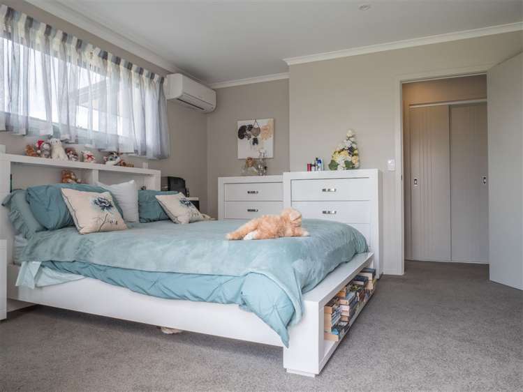 49 Fairose Drive Richmond_9