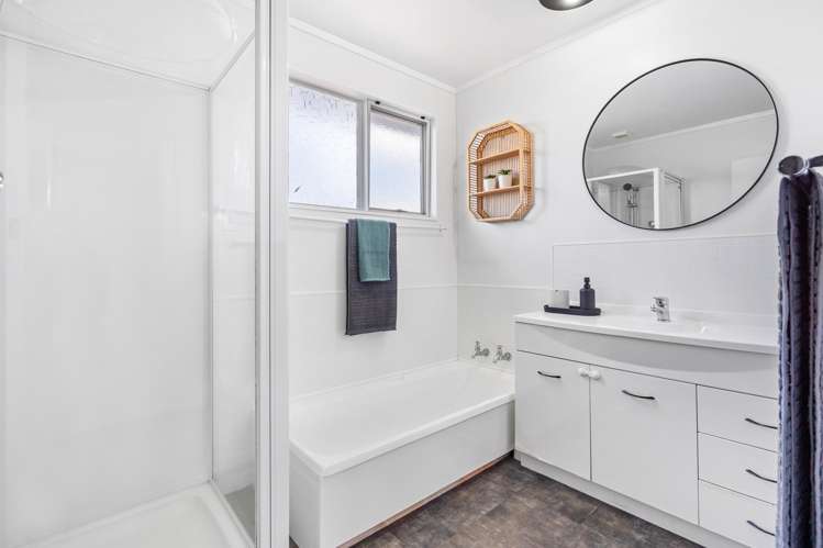 4 Cypress Gardens Place Onerahi_7