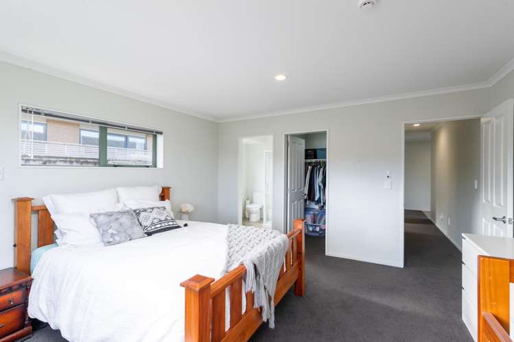 56 Percy Kinsman Crescent Riverstone Terraces_8