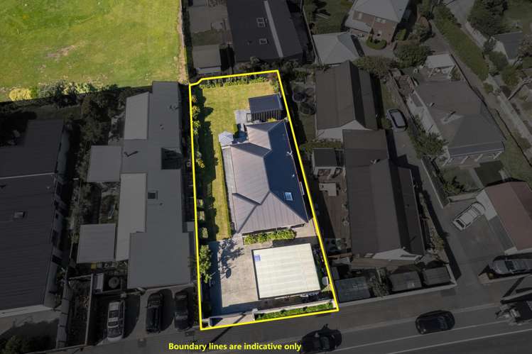 29 Main Road Redcliffs_26