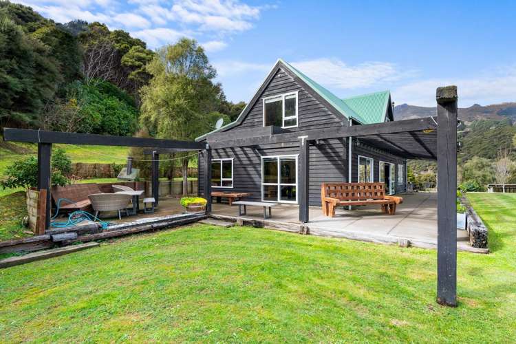 61 Grehan Valley Road Akaroa_21