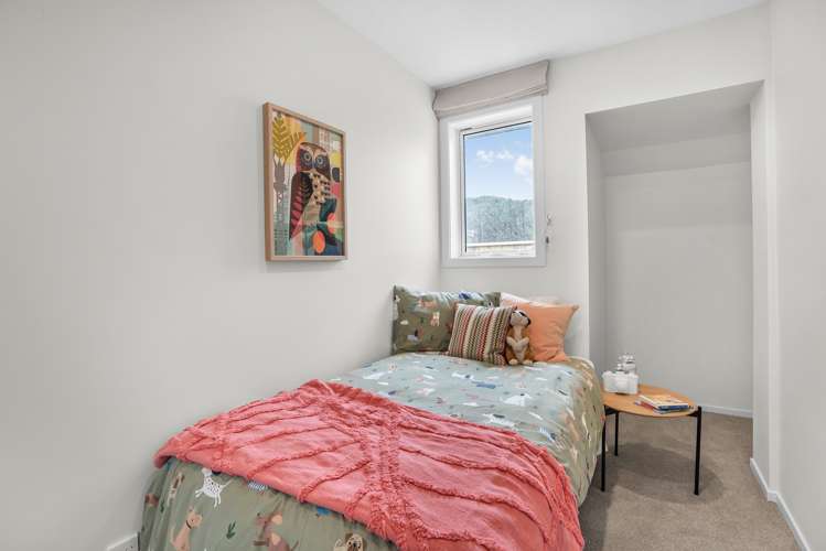 6 Johnston Grove Taita_8