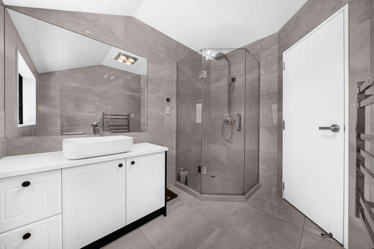 25 Carrygawley Road Flat Bush_14