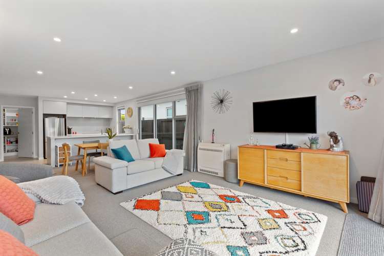 35 Saint Pauls Drive Brookfield_5