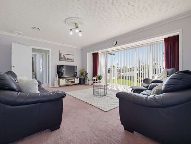 20 Pamela Place Deanwell_3