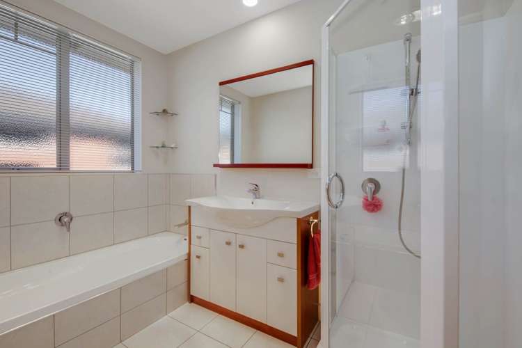 1/169 Centreway Road Orewa_12